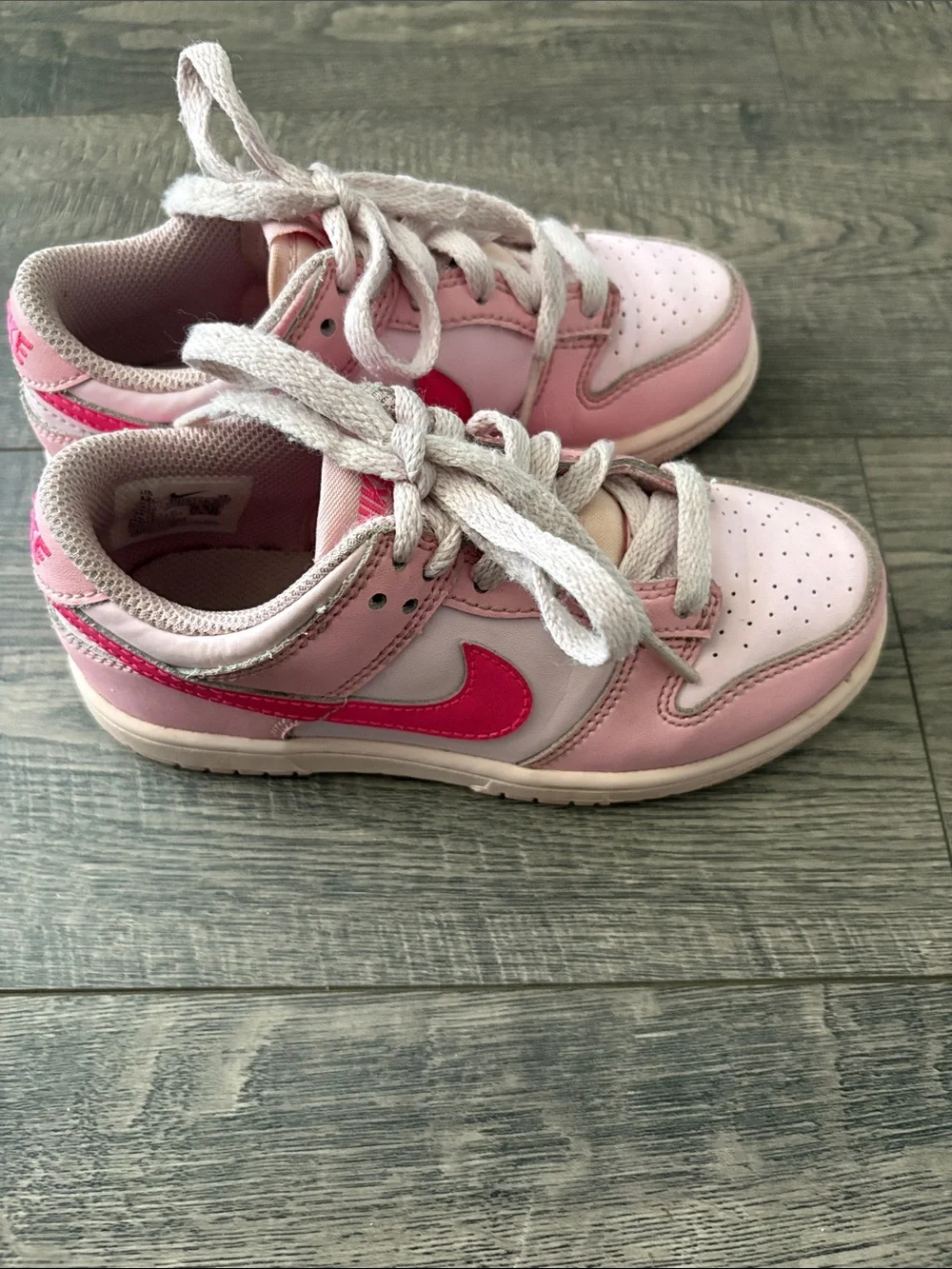 Nike 💗Light Pink Sneakers with Hot Pink Swoosh💗